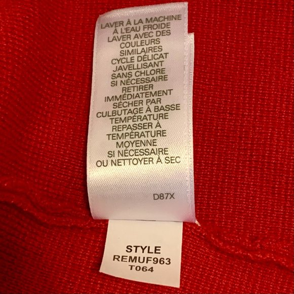 Liz Claiborne Red Crew Neck Cardigan Sweater - Picture 5 of 7